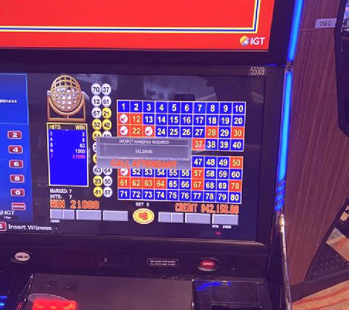 Blazing 7 s Blackjack slot
