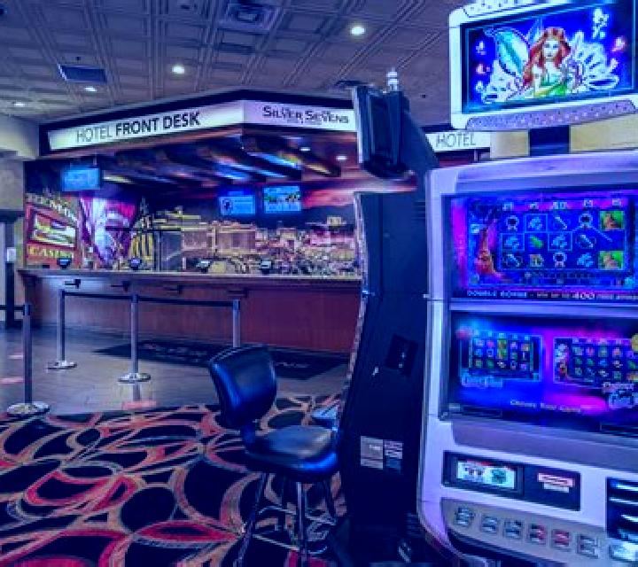 Enchantress Mighty Hammer slot machine