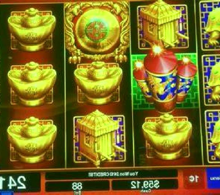 Shamrock Shennanigans slot machine